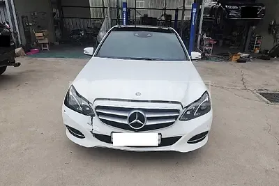 Photo 1 of 8: 2016 Mercedes-Benz E250 BlueTec 4Matic — Korean insurance auction