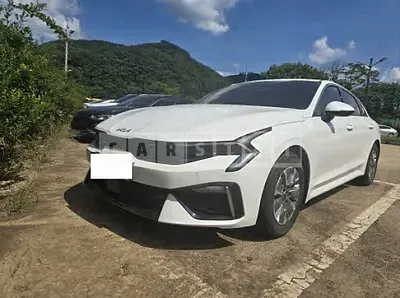 Photo 1 of 35: 2025 Kia K5 — Korean insurance auction