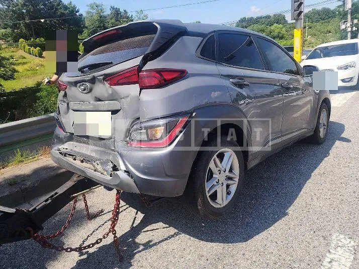 Photo 2 of 3: 2021 Hyundai Kona Gasoline — Korean insurance auction