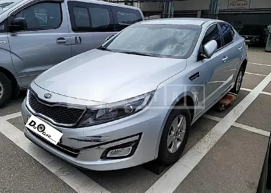 Photo 2 of 9: 2015 Kia K5 2.0, VIN KNAGN418BFA574221 — Korean insurance auction