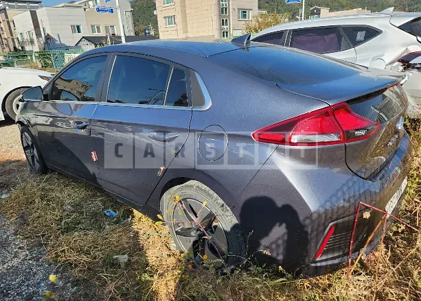 Photo 2 of 6: 2020 Hyundai Modern Ionic, VIN KMHC851CGLU209203 — Korean insurance auction