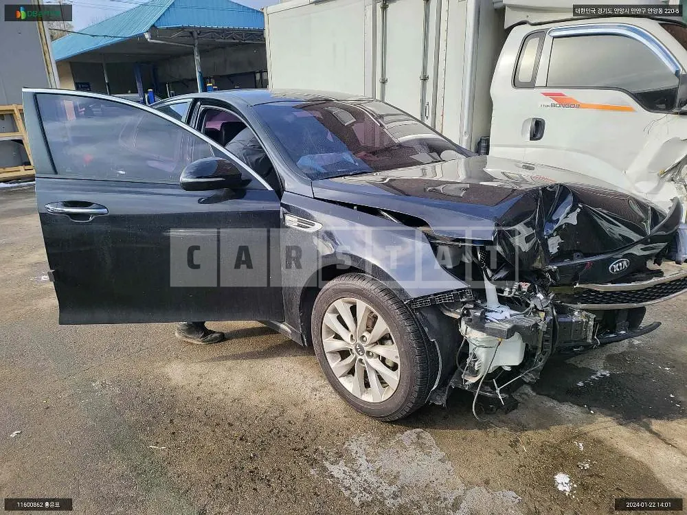 Photo 2 of 22: 2015 Kia K5, VIN KNAGX411BGA041362 — Korean insurance auction