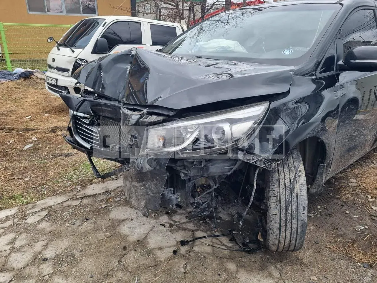 Photo 2 of 8: 2015 Kia Carnival, VIN KNHMF37ABGS155552 — Korean insurance auction