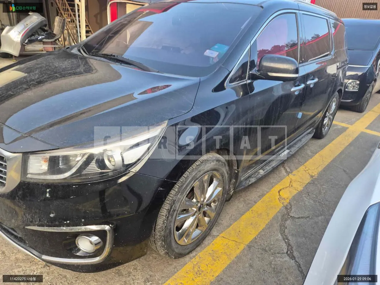 Photo 2 of 34: 2015 Kia Carnival, VIN KNAME81ABFS075130 — Korean insurance auction