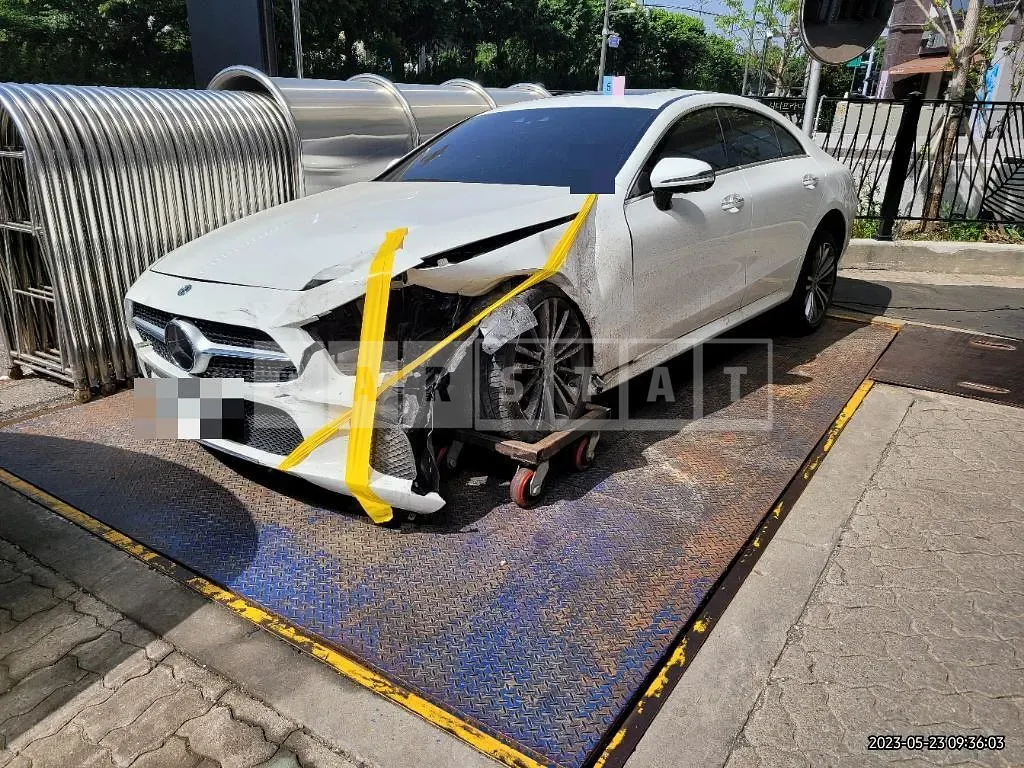 Photo 2 of 13: 2019 Mercedes-Benz CLS400 d 4Matic, VIN WDD2J2DB1KA043584 — Korean insurance auction