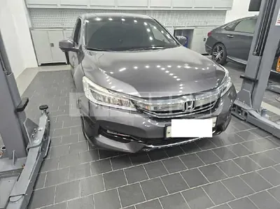 Photo 1 of 19: 2017 Honda Accord Hybrid — Korean insurance auction