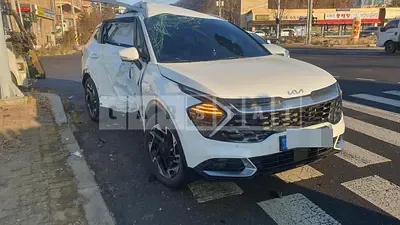 Photo 1 of 6: 2022 Kia Sportage, VIN KNAPV81BGNK095735 — Korean insurance auction