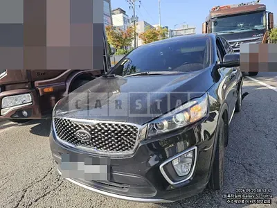 Photo 1 of 6: 2015 Kia Sorento 2.0 — Korean insurance auction