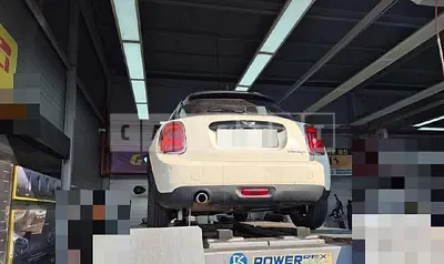 Photo 1 of 41: 2016 MINI 미니 쿠퍼 D 파이브-도어 — Korean insurance auction