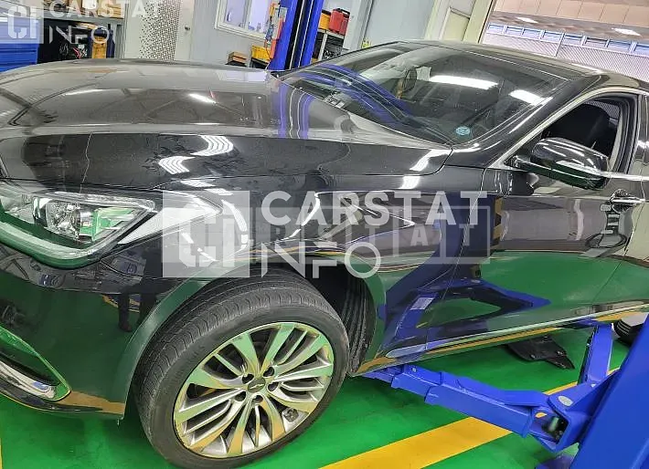Photo 2 of 24: 2019 Genesis G80 3.3 — Korean insurance auction