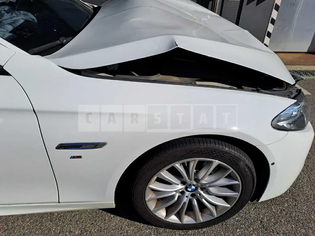 Photo 2 of 41: 2016 BMW 528i — Korean insurance auction