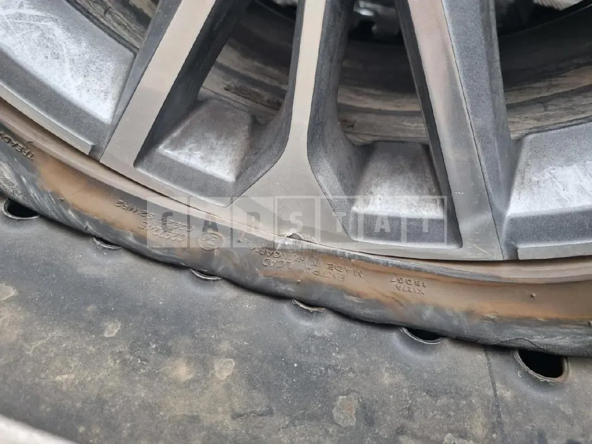 Photo 2 of 3: 2021 Audi (parts) Q8 50 TDI quattro Wheels — Korean insurance auction
