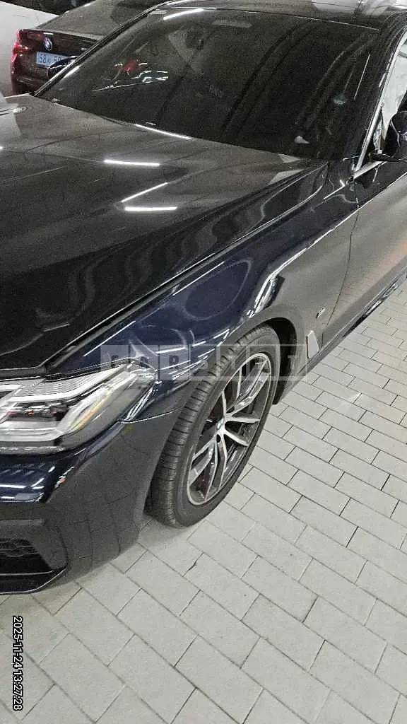 Photo 2 of 26: 2021 BMW 520i — Korean insurance auction