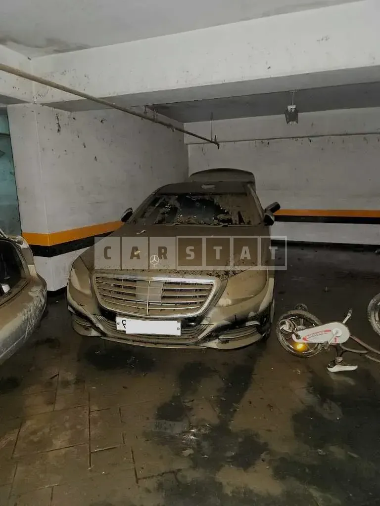 Photo 2 of 3: 2015 Mercedes-Benz S400 4Matic L, VIN WDDUG6HB9FA142863 — Korean insurance auction