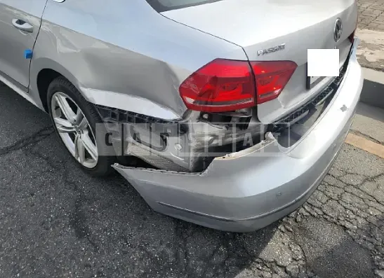 Photo 2 of 6: 2015 Volkswagen Passat 2.0 TDI, VIN 1VWZZZA3ZFC066811 — Korean insurance auction