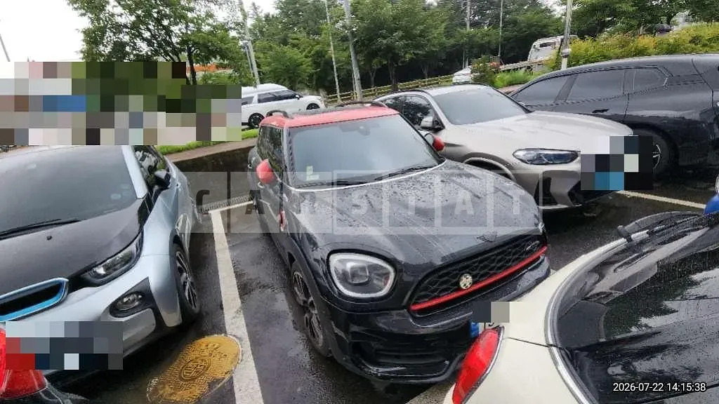 Photo 2 of 22: 2023 MINI John Cooper Works Countryman All 4 — Korean insurance auction