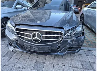 Photo 1 of 11: 2016 Mercedes-Benz E220 BlueTec — Korean insurance auction