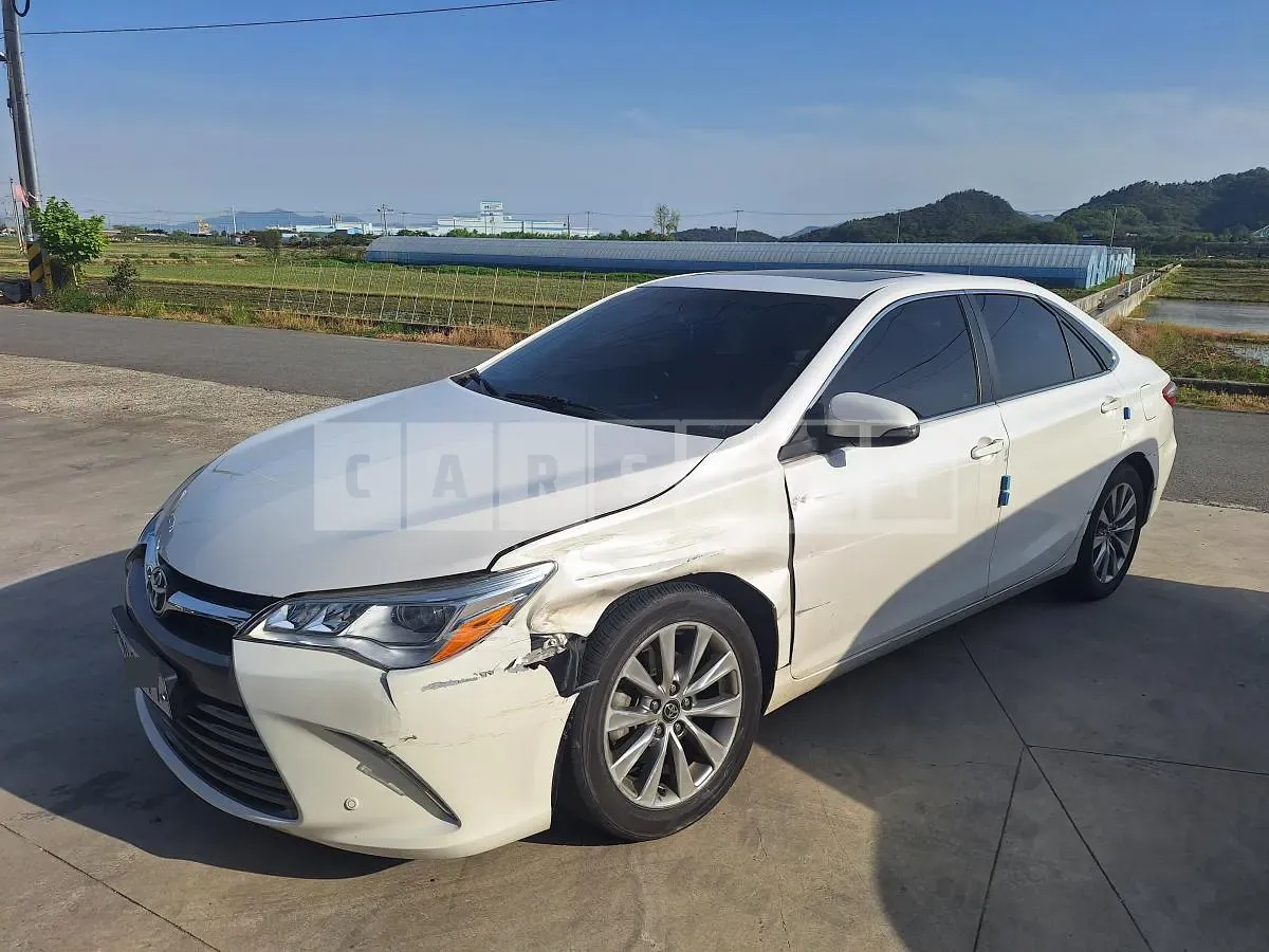 Photo 2 of 14: 2016 Toyota Camry — Korean insurance auction