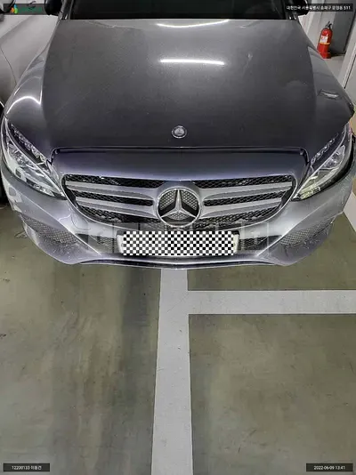 Photo 1 of 31: 2016 Mercedes-Benz C200, VIN WDDWF4CB7HF406210 — Korean insurance auction