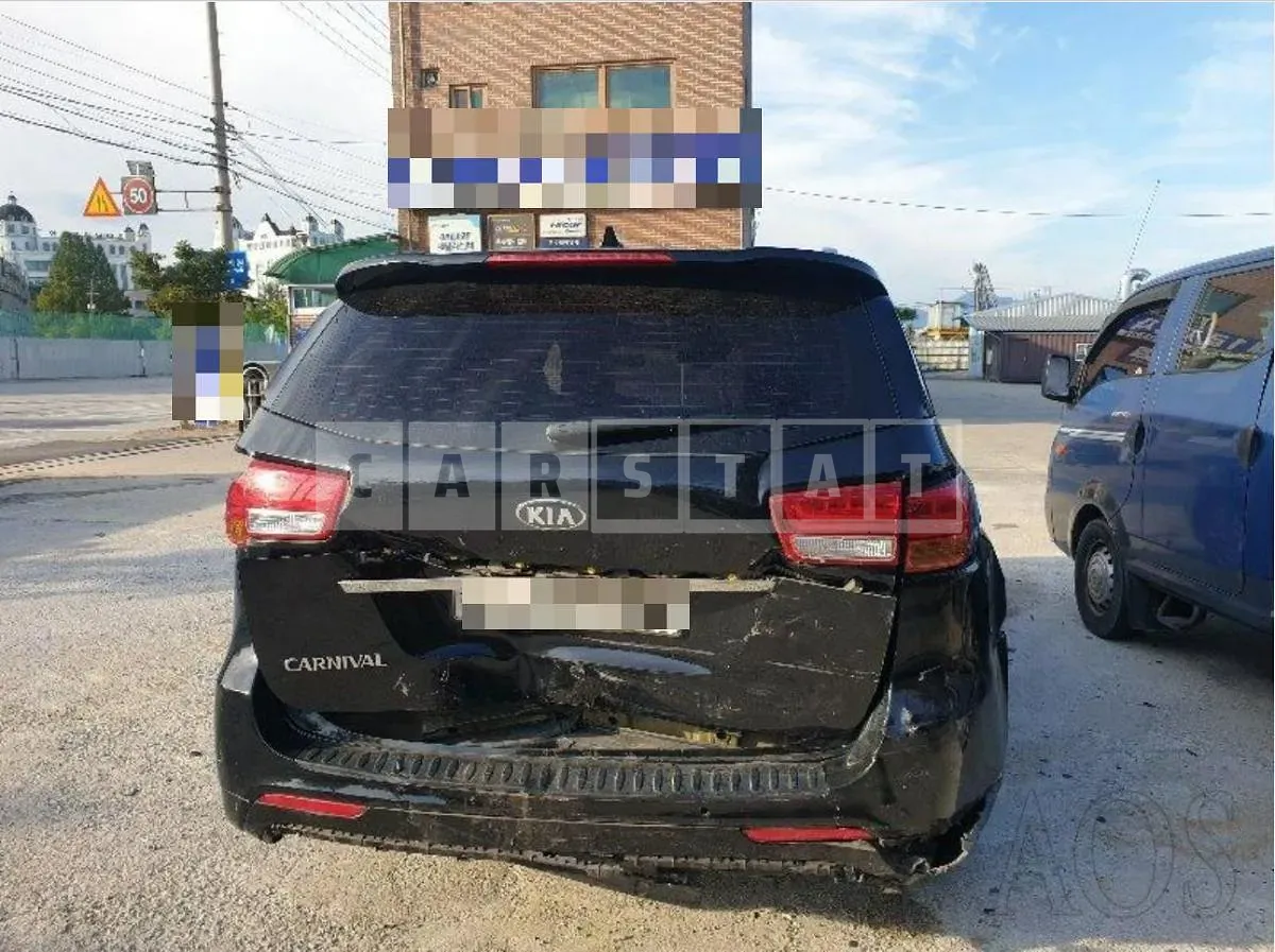 Photo 2 of 58: 2016 Kia Carnival — Korean insurance auction