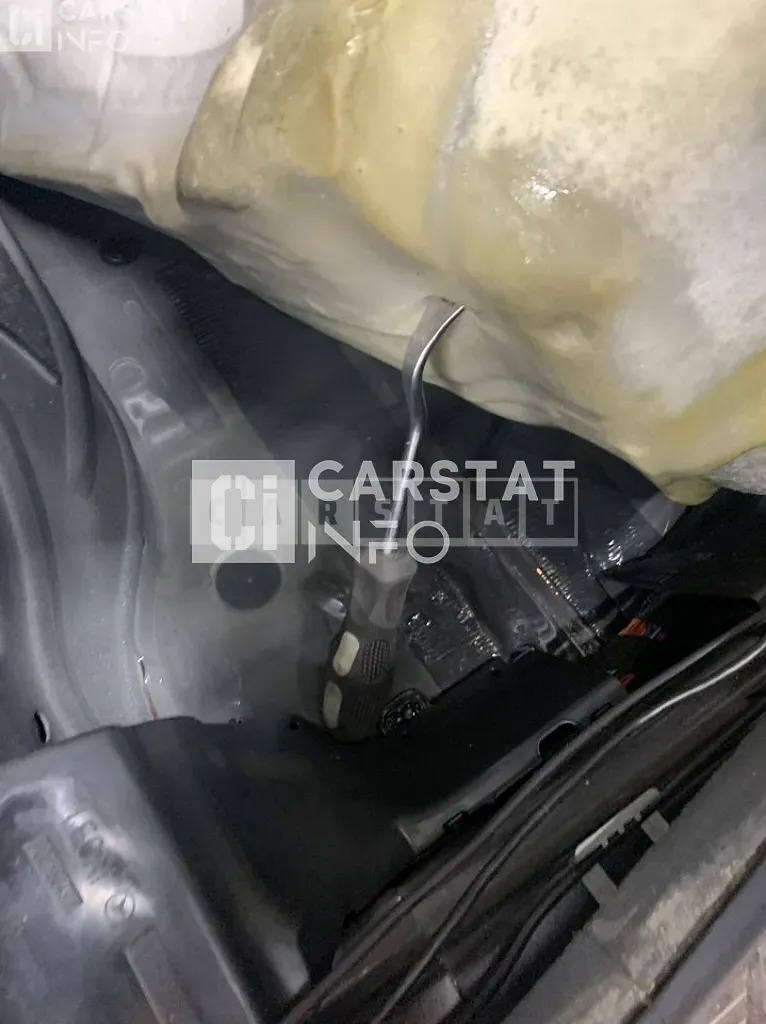 Photo 2 of 24: 2017 Mercedes-Benz E220d, VIN WDDZF0EB5HA163111 — Korean insurance auction