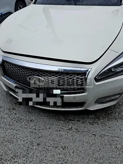 Photo 1 of 13: 2015 Infiniti Q70 3.0d — Korean insurance auction