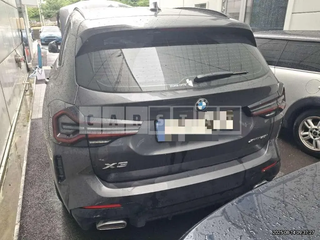 Photo 2 of 8: 2023 BMW X3 xDrive20i — Korean insurance auction