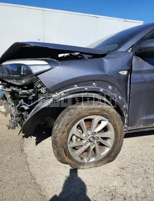 Photo 2 of 6: 2018 Hyundai Tucson — Korean insurance auction