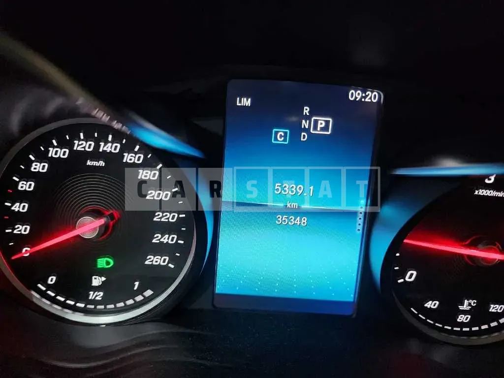 Photo 2 of 10: 2019 Mercedes-Benz C220 d, VIN WDDWF1EBXKR473112 — Korean insurance auction