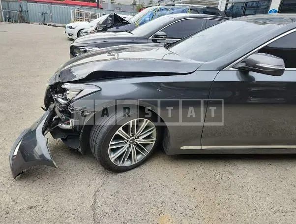 Photo 2 of 15: 2018 Hyundai Genesis G80, VIN KMHGL412DKU312300 — Korean insurance auction