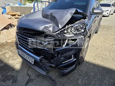 Photo 1 of 8: 2020 Hyundai Tucson, VIN KMHJ3817GLU295476 — Korean insurance auction