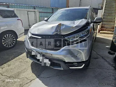 Photo 1 of 8: 2017 Honda CR-V 4WD — Korean insurance auction