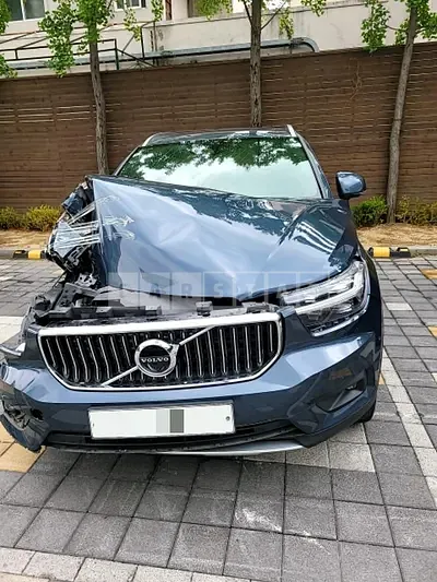 Photo 1 of 14: 2019 Volvo XC40T4 AWD, VIN YV1XZACACK2148476 — Korean insurance auction