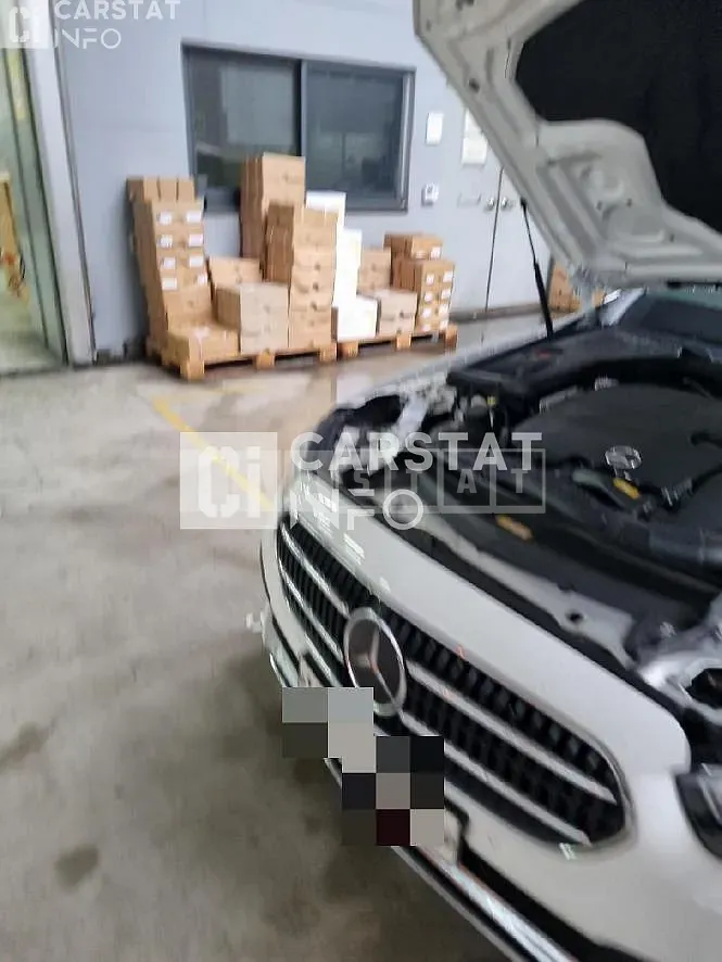 Photo 2 of 28: 2022 Mercedes-Benz Substance E350 4Matic — Korean insurance auction