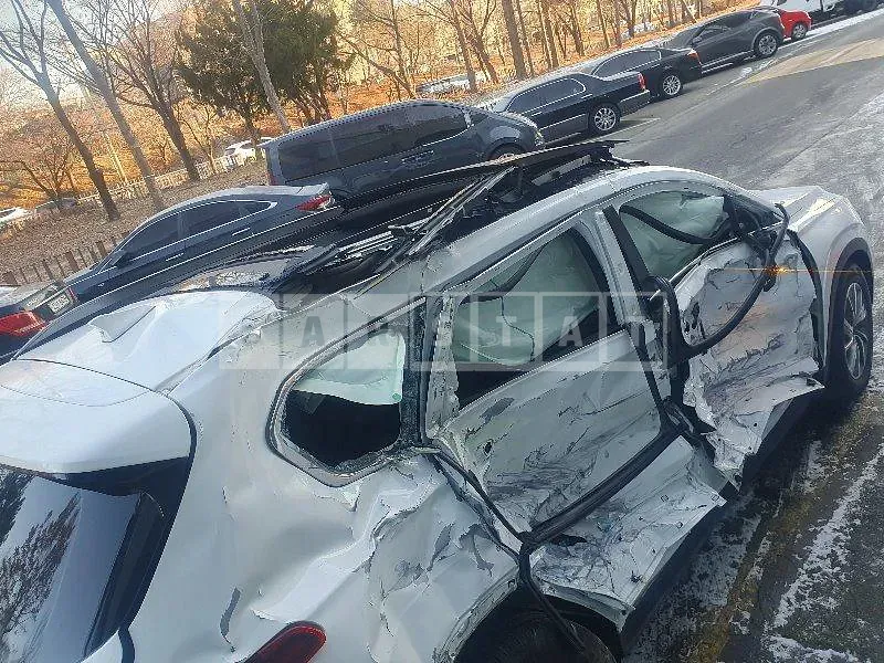 Photo 2 of 11: 2019 Hyundai Santa Fe TM 2.0 (4WD), VIN KMHS281ADLU246800 — Korean insurance auction