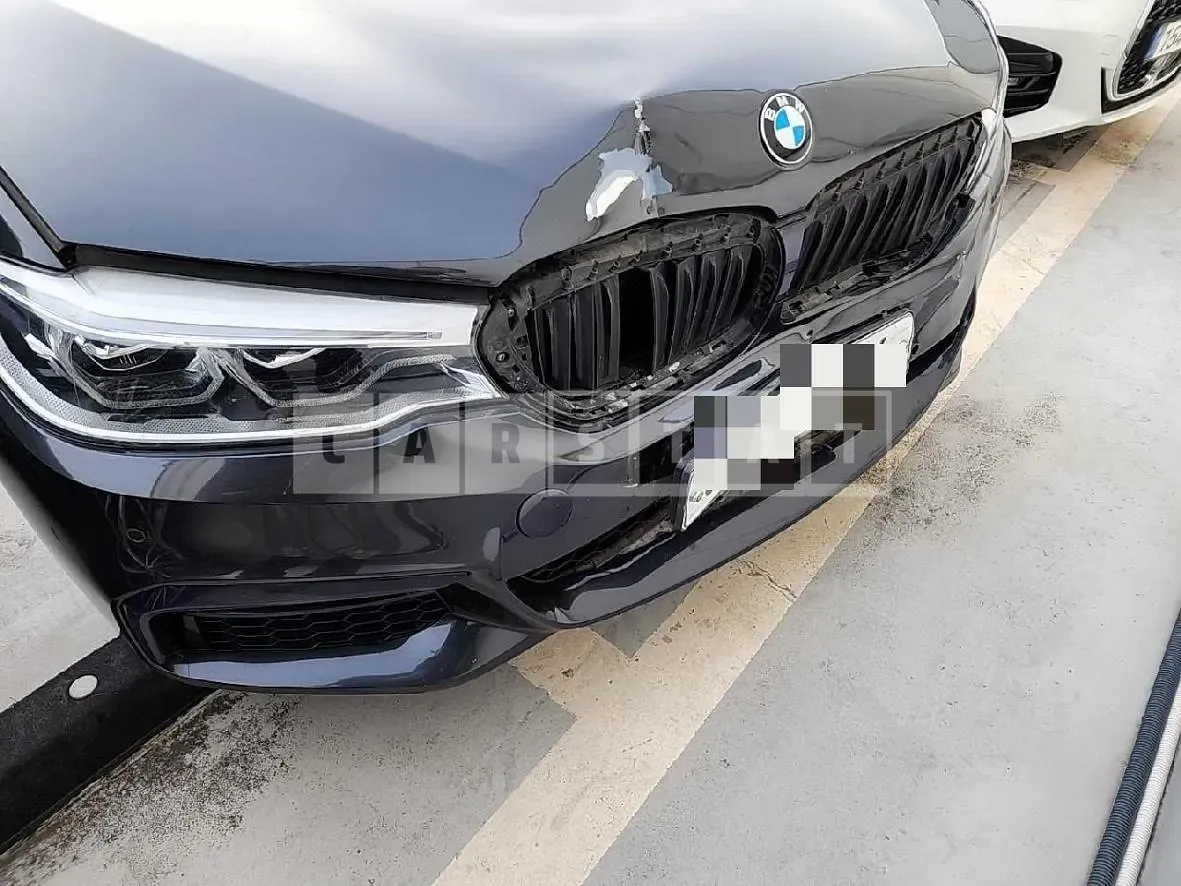 Photo 2 of 9: 2017 BMW 520d, VIN WBAJC3102HG870053 — Korean insurance auction