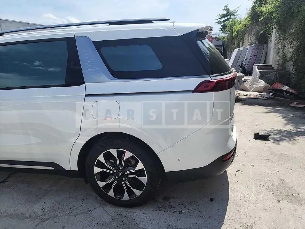 Photo 2 of 81: 2023 Kia Carnivals — Korean insurance auction