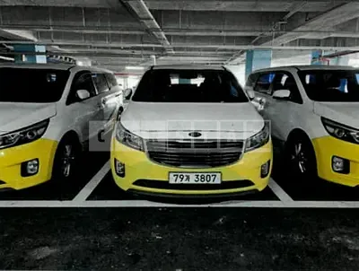 Photo 1 of 32: 2015 Kia Changlim Low-Floor Slope Disabled Car, VIN KNHMF37ABFS046968 — Korean insurance auction