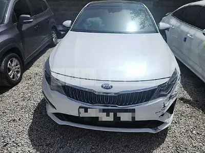 Photo 1 of 15: 2018 Kia K5 2.0 — Korean insurance auction