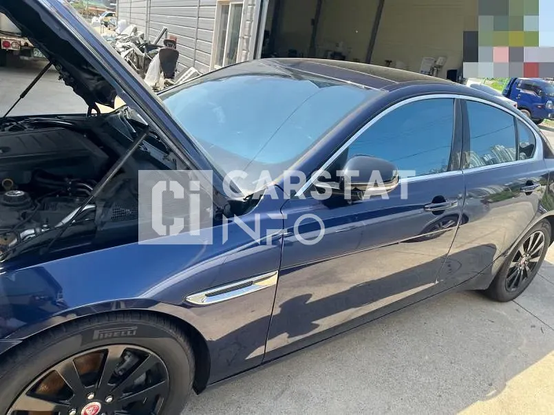 Photo 2 of 7: 2017 Jaguar XE 20d — Korean insurance auction
