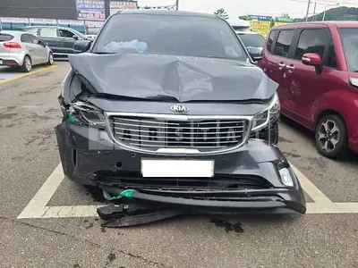 Photo 1 of 30: 2016 Kia Carnival, VIN KNHMF37ABGS166380 — Korean insurance auction