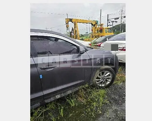 Photo 2 of 14: 2015 Hyundai Tucson TL — Korean insurance auction
