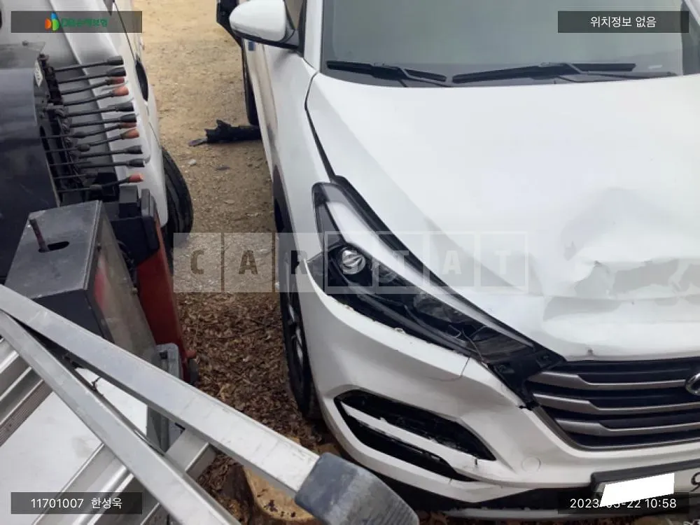 Photo 2 of 14: 2018 Hyundai Tucson, VIN KMHJ381ADJU663649 — Korean insurance auction
