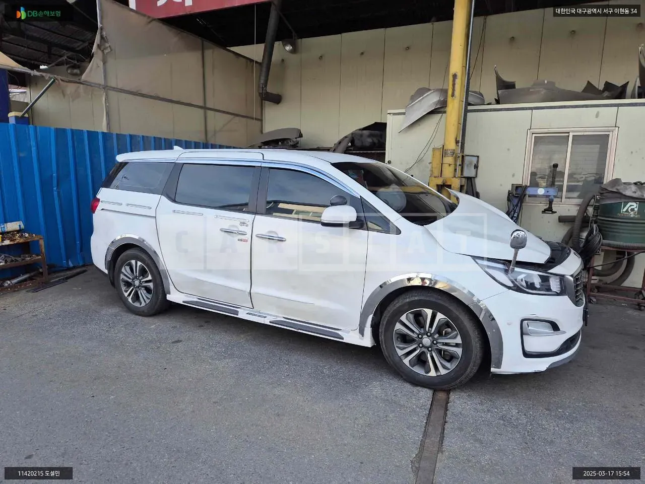 Photo 2 of 30: 2020 Kia Carnival, VIN KNHMF37ABLS665874 — Korean insurance auction