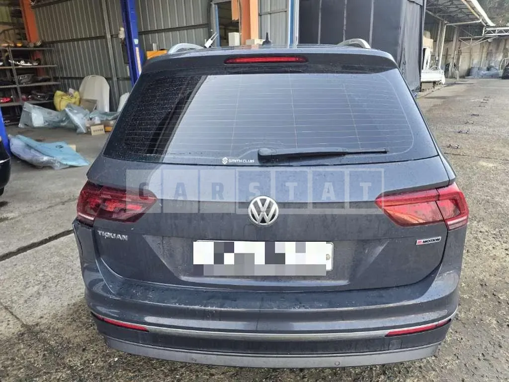 Photo 2 of 12: 2018 Volkswagen Tiguan 2.0 TDI 4MOTION — Korean insurance auction
