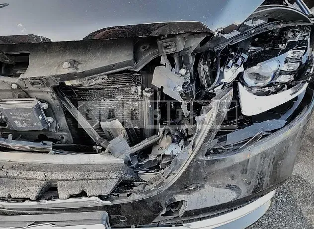 Photo 2 of 9: 2018 Mercedes-Benz S400 d 4Matic L, VIN WDDUG3FB8JA375837 — Korean insurance auction