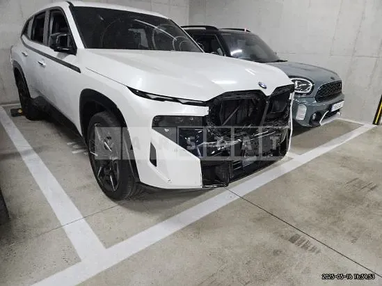 Photo 2 of 50: 2023 BMW Xm — Korean insurance auction