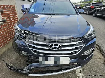 Photo 1 of 14: 2015 Hyundai Santa Fe DM — Korean insurance auction