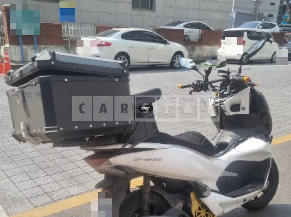 Photo 2 of 8: 2019 Honda (Two-Wheel) WW125 — Korean insurance auction