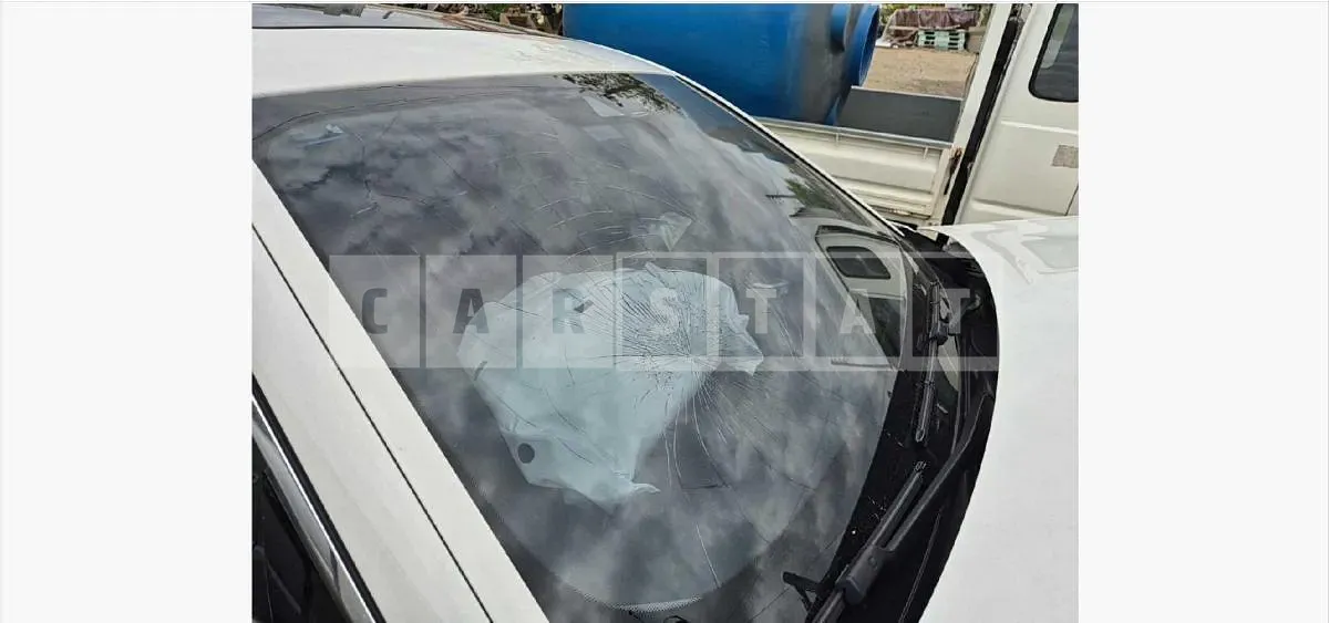 Photo 2 of 21: 2018 BMW 520i — Korean insurance auction